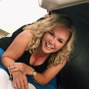 Meet your Posher, Sharmaine